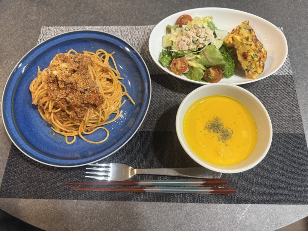 料理教室マンツーマンボロネーゼパスタセット盛り付け