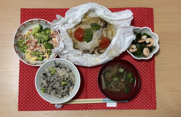 料理教室マンツーマン豚味噌シート包み蒸しセット盛り付け