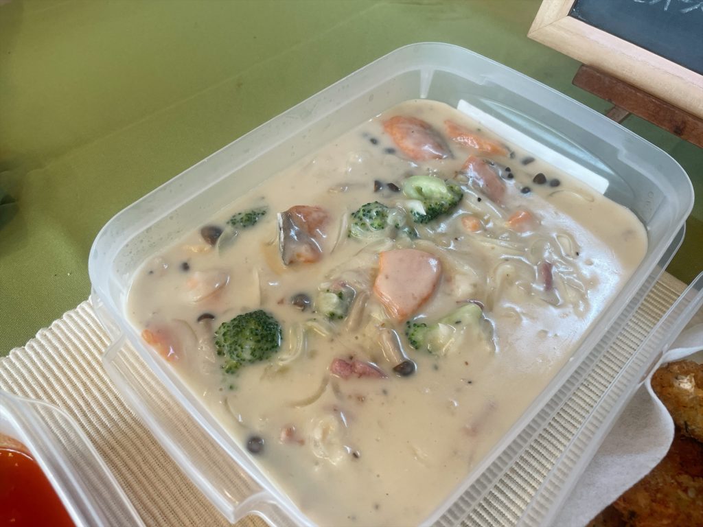 料理教室マンツーマンシャケクリームパスタソース