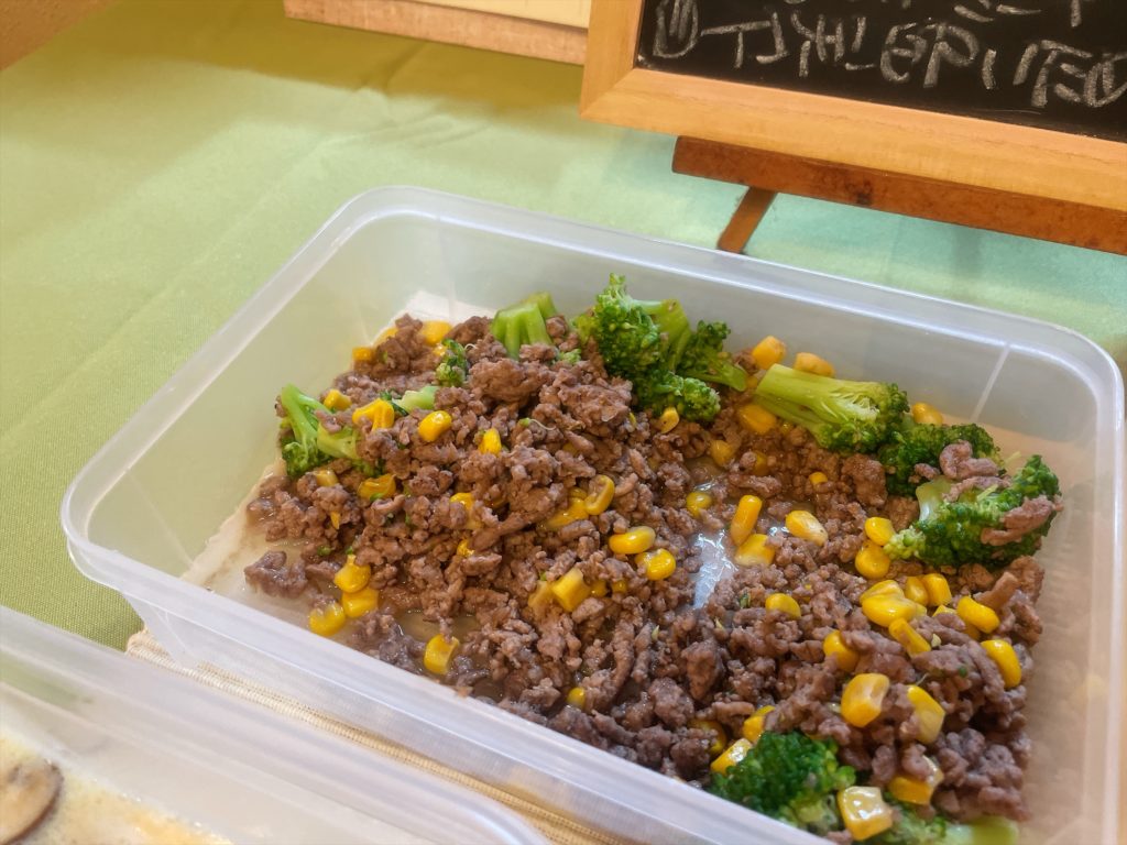 料理教室マンツーマンブロッコリーミンチ