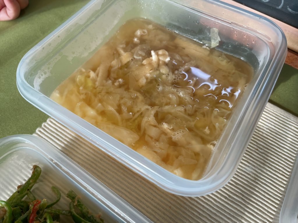料理教室マンツーマンキャベツ揚げ味噌汁