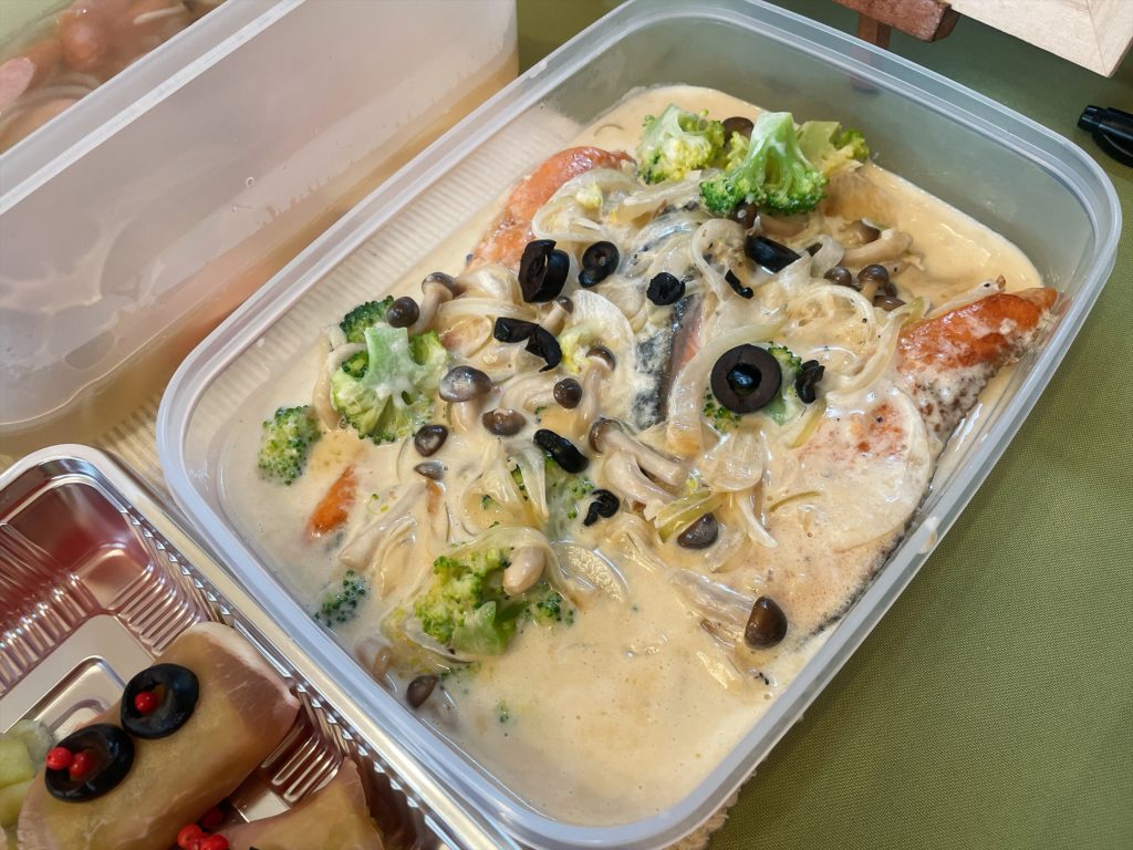 料理教室マンツーマンシャケクリーム煮